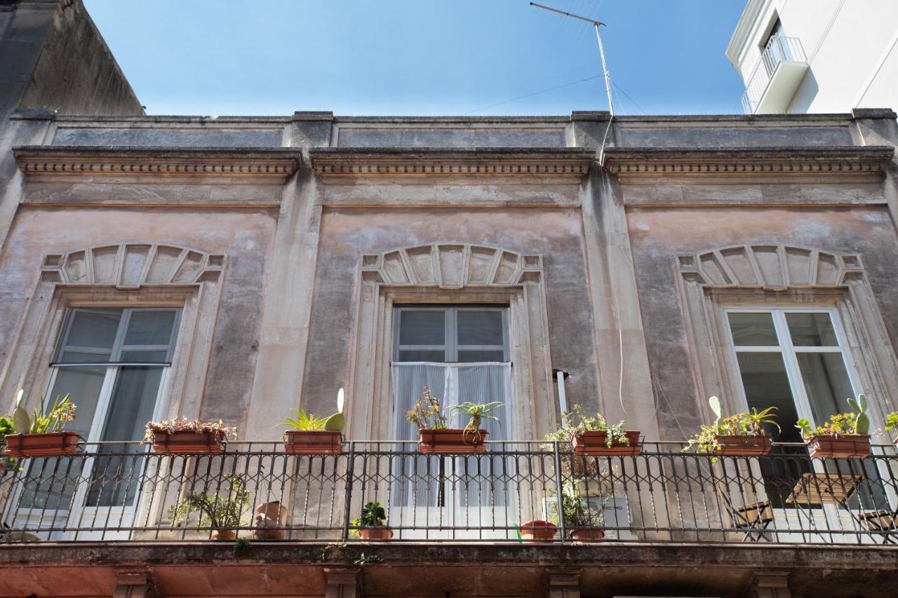 Zefiro Rooms Katanya Dış mekan fotoğraf