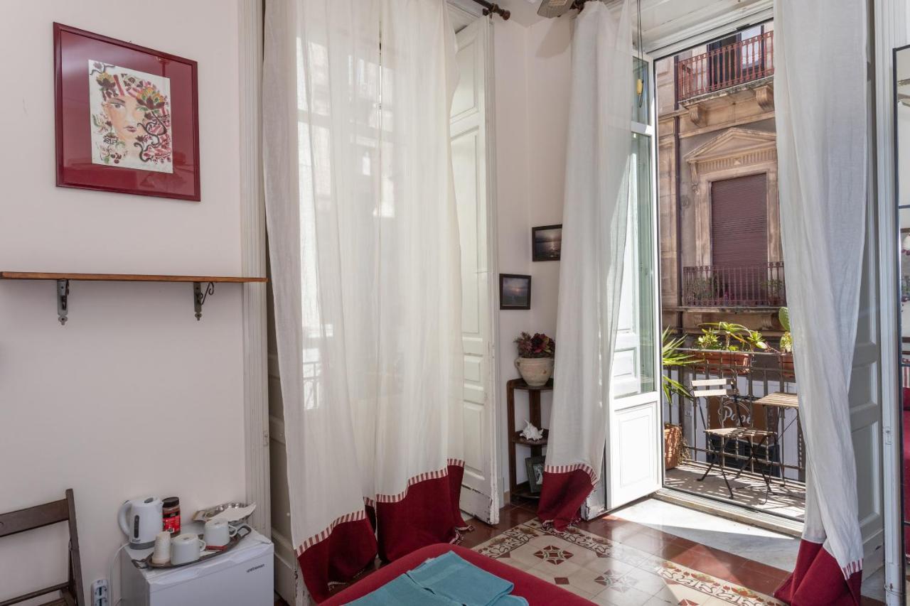 Zefiro Rooms Katanya Dış mekan fotoğraf